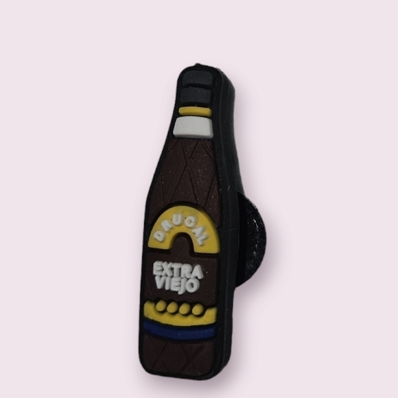 4/$8 Decorative Crocs Charm Shoe Charm - Drucal Extra Viejo - Picture 1 of 3